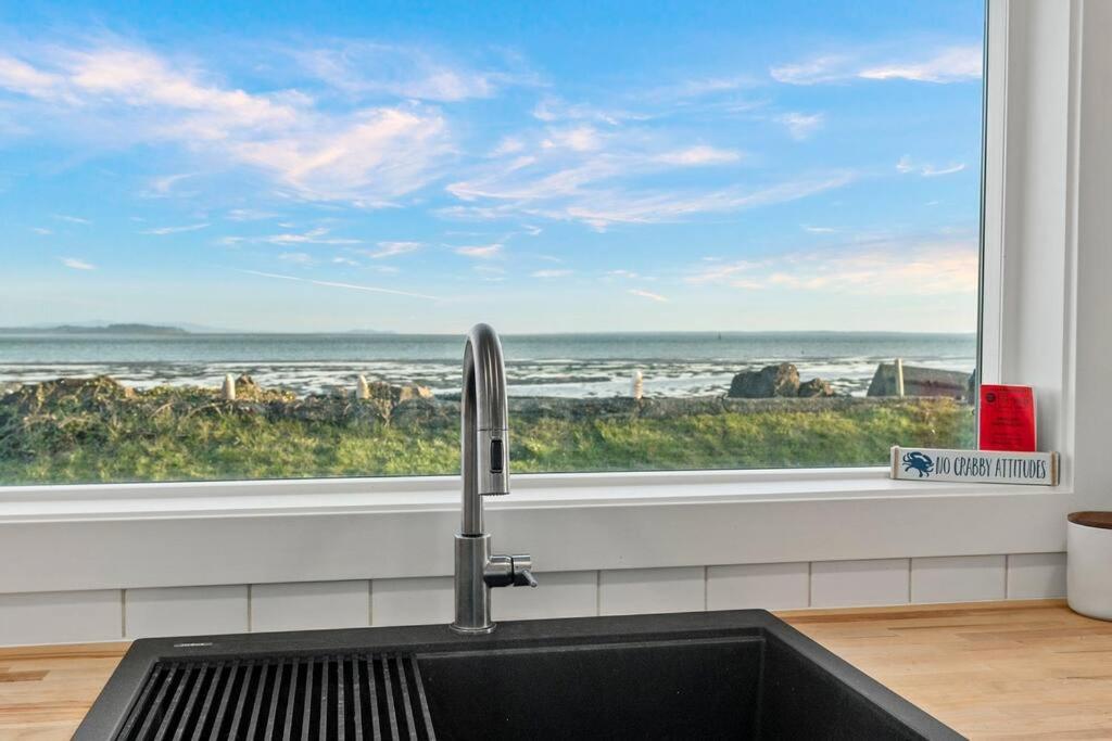 Cozy Coastal Getaway • Panoramic Ocean Views Villa Tokeland Exterior photo